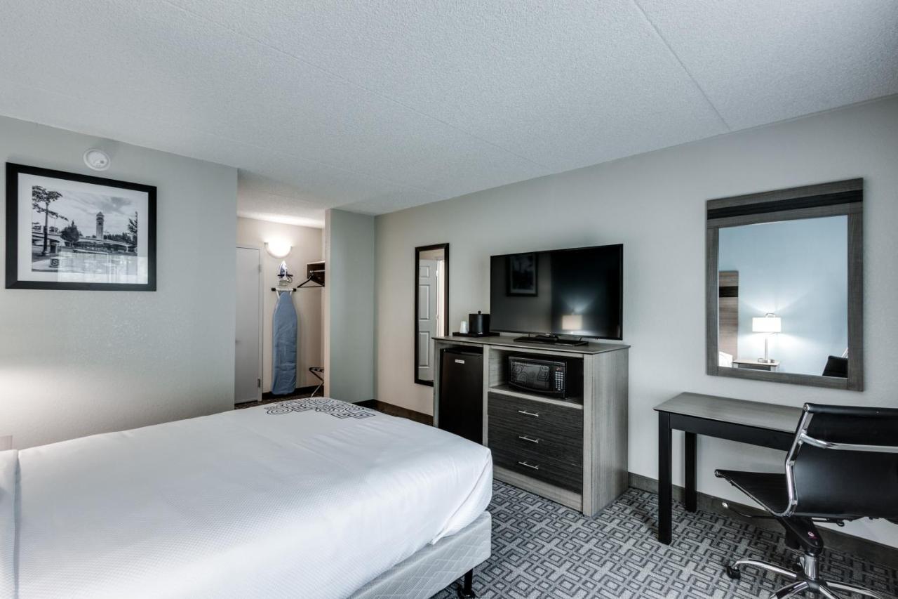 Days Inn & Suites By Wyndham スポーケン エクステリア 写真